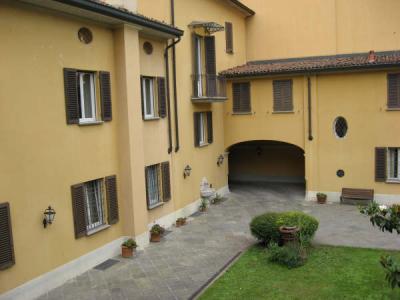 Details of Cremona Apartment - ILO14026