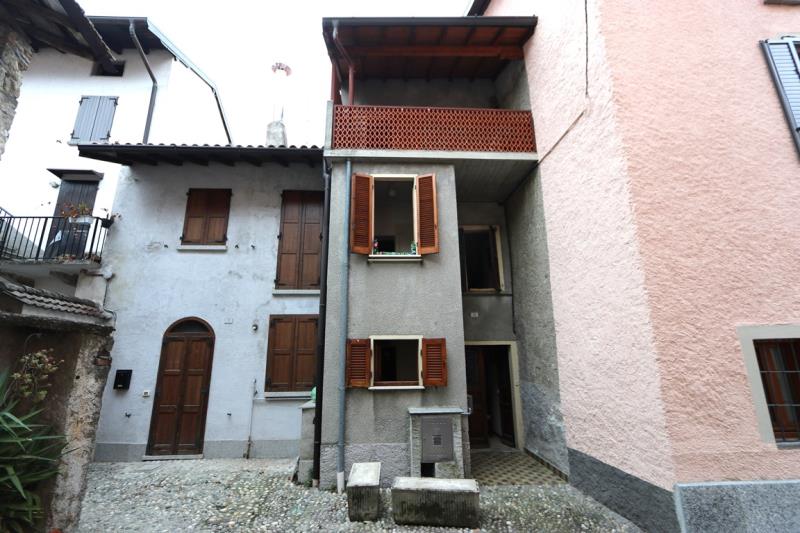House for sale in Menaggio, LombardyIMG_0011 ilo38697-IMG_0011.