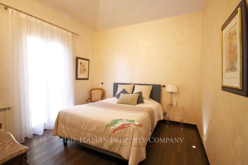 Villa for sale in Bordighera, Imperia ilu34829-4688749-3153039765fd9d06a089810.41055908_fc64ad1502_1920.