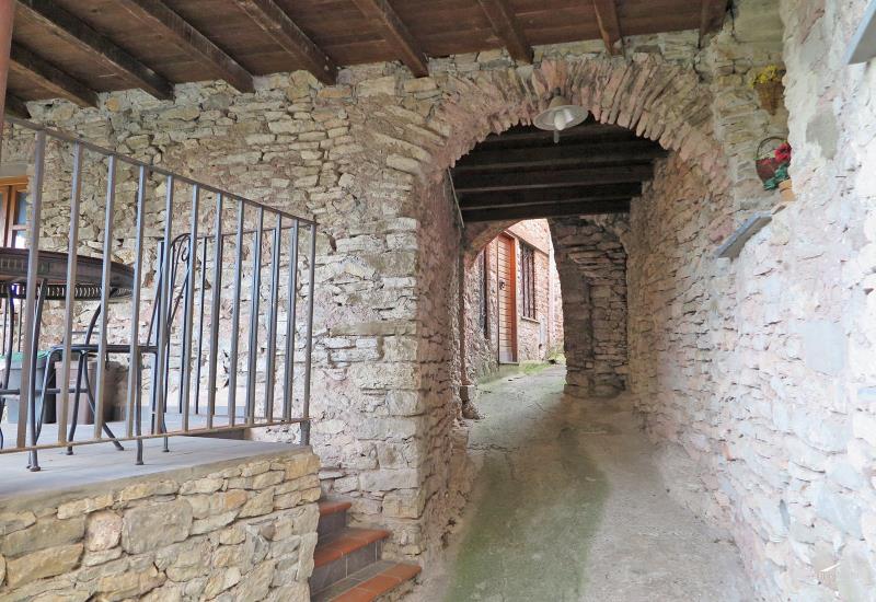 Characteristic restored stone house in Riccò del Golfo di Spezia, Liguria1614932935_W0tNEIR_9L1NiOm ilu36594-1614932935_W0tNEIR_9L1NiOm.