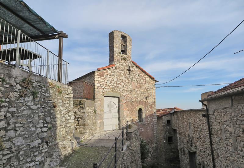 Characteristic restored stone house in Riccò del Golfo di Spezia, Liguria1614932943_WU4UfiE_9OGd90P ilu36594-1614932943_WU4UfiE_9OGd90P.