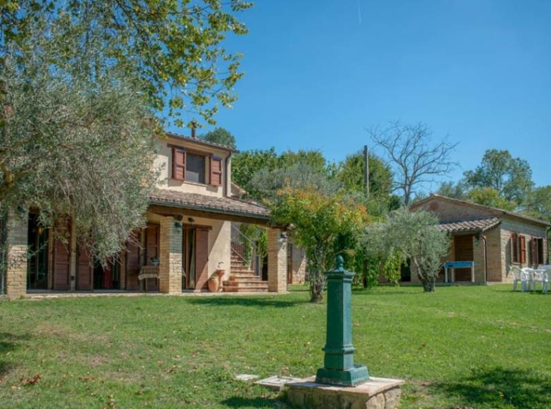 House for sale in Gualdo, Marcheima38166-2023-01-gualdo-marche-italy-farmhouse-8-758x564 ima38166-2023-01-gualdo-marche-italy-farmhouse-8-758x564.