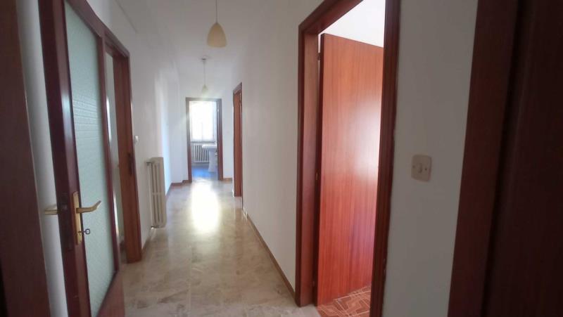 Apartment for sale in San Severino Marche, Marchepic_3369_1675162296672 ima38448-pic_3369_1675162296672.