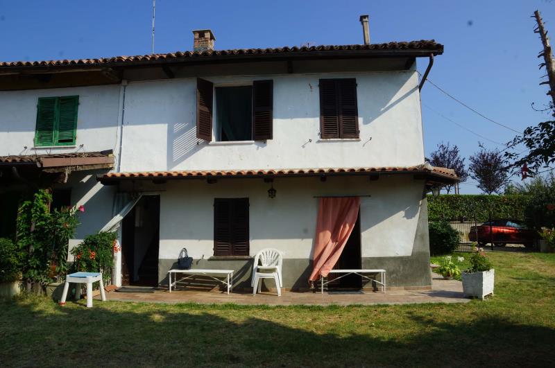 A pretty country housecase-in-piemonte-piedmont-properties-real-estate-eli-anne-fabiana-1335-20 ipe35807-case-in-piemonte-piedmont-properties-real-estate-eli-anne-fabiana-1335-20.