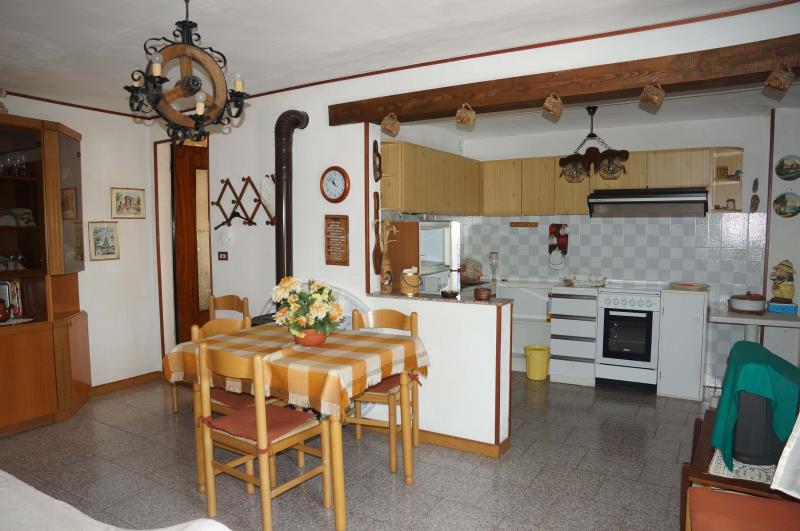 A pretty country housecase-in-piemonte-piedmont-properties-real-estate-eli-anne-fabiana-1335-4 ipe35807-case-in-piemonte-piedmont-properties-real-estate-eli-anne-fabiana-1335-4.