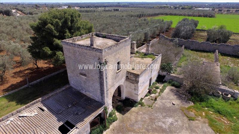 Ancient masseria to be restored for sale in Villa Castelli.14L2083IMG4 ipu37427-14L2083IMG4.