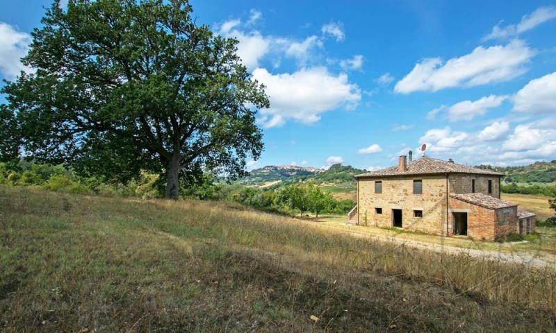 Splendid Farmhouse On the Hills Of Montepulciano, Tuscanyfarmhouse-montepulciano-tuscany-italy-08 itu35525-farmhouse-montepulciano-tuscany-italy-08.