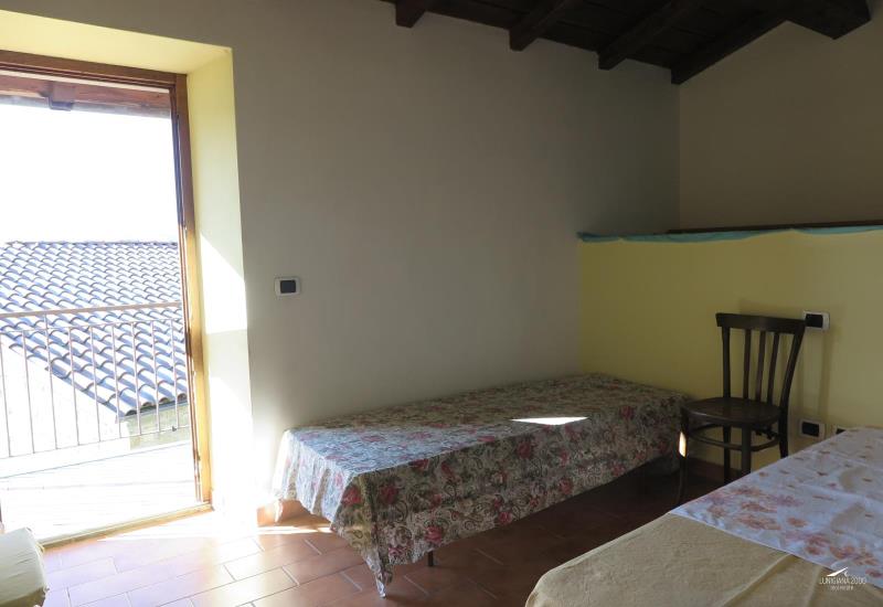 Two restored houses with courtyard and garden in Minucciano, Tuscany1577970871_HGjfM5b_aO57ZLB itu36595-1577970871_HGjfM5b_aO57ZLB.