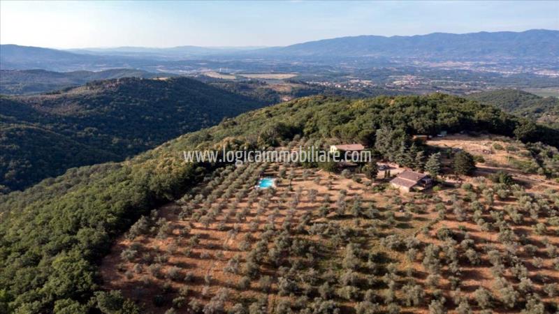 Panoramic property for sale in Valdarno.14L2081IMG25 itu37425-14L2081IMG25.