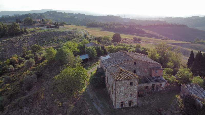 hamlet to be restored in the town of Volterra itu37636-dji_fly_20220907_080956_722_1662533715938_photo_optimized.