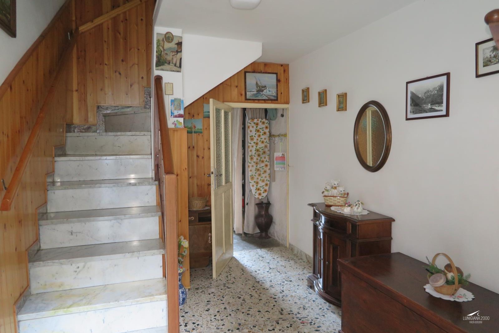 Italian House property for sale in Fivizzano, Tuscany | Realpoint