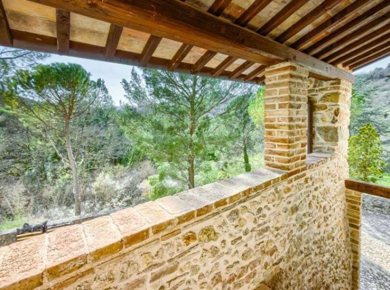 Charming Villa With Medieval Towers Near Spoleto, Umbriaium35526-2022-03-villa-towers-spoleto-umbria-italy-luxury-010-758x564 ium35526-2022-03-villa-towers-spoleto-umbria-italy-luxury-010-758x564.