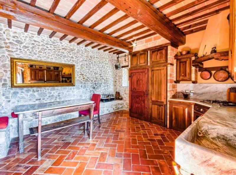Charming Villa With Medieval Towers Near Spoleto, Umbriaium35526-2022-03-villa-towers-spoleto-umbria-italy-luxury-016-758x564 ium35526-2022-03-villa-towers-spoleto-umbria-italy-luxury-016-758x564.