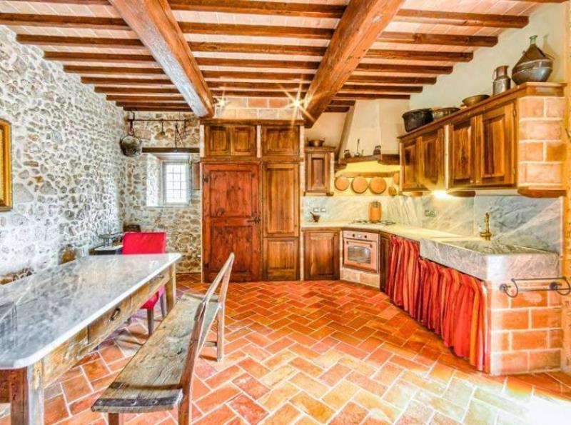 Charming Villa With Medieval Towers Near Spoleto, Umbriaium35526-2022-03-villa-towers-spoleto-umbria-italy-luxury-017-758x564 ium35526-2022-03-villa-towers-spoleto-umbria-italy-luxury-017-758x564.