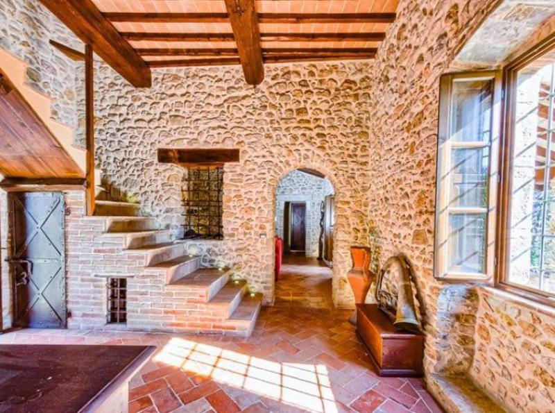 Charming Villa With Medieval Towers Near Spoleto, Umbriaium35526-2022-03-villa-towers-spoleto-umbria-italy-luxury-026-758x564 ium35526-2022-03-villa-towers-spoleto-umbria-italy-luxury-026-758x564.