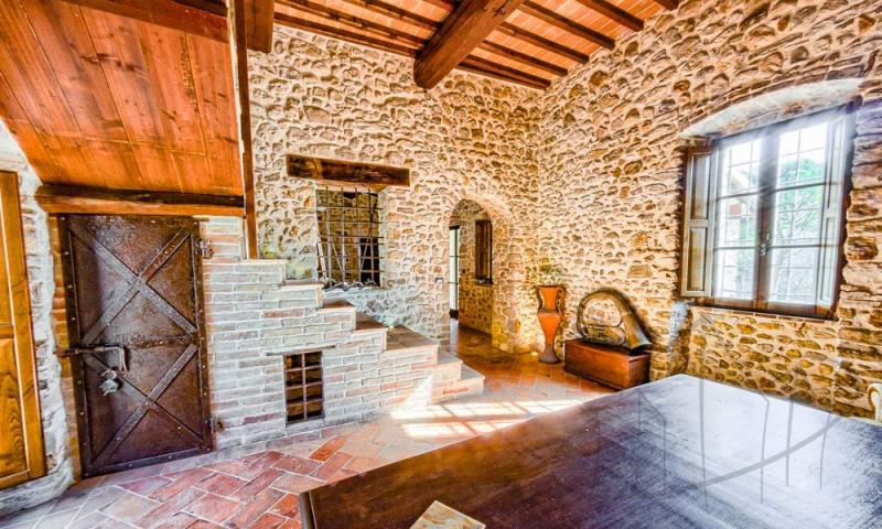 Charming Villa With Medieval Towers Near Spoleto, Umbriavilla-towers-spoleto-umbria-italy-luxury-027 ium35526-villa-towers-spoleto-umbria-italy-luxury-027.